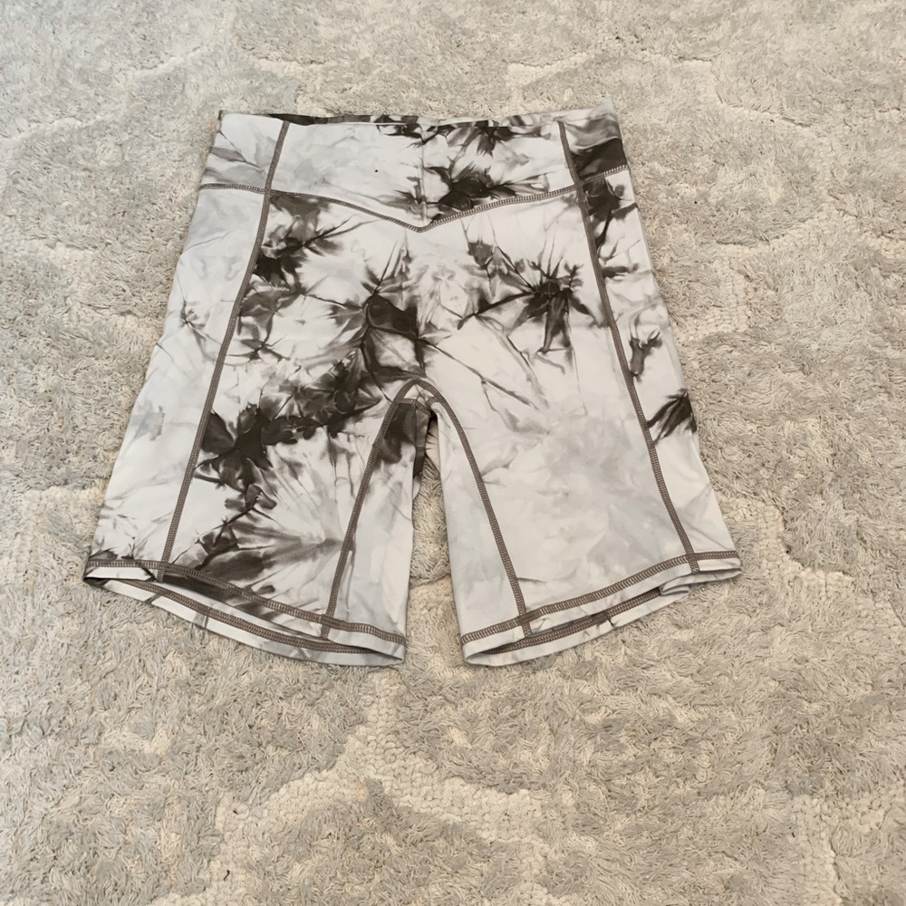 Balance athletica oasis rider shorts